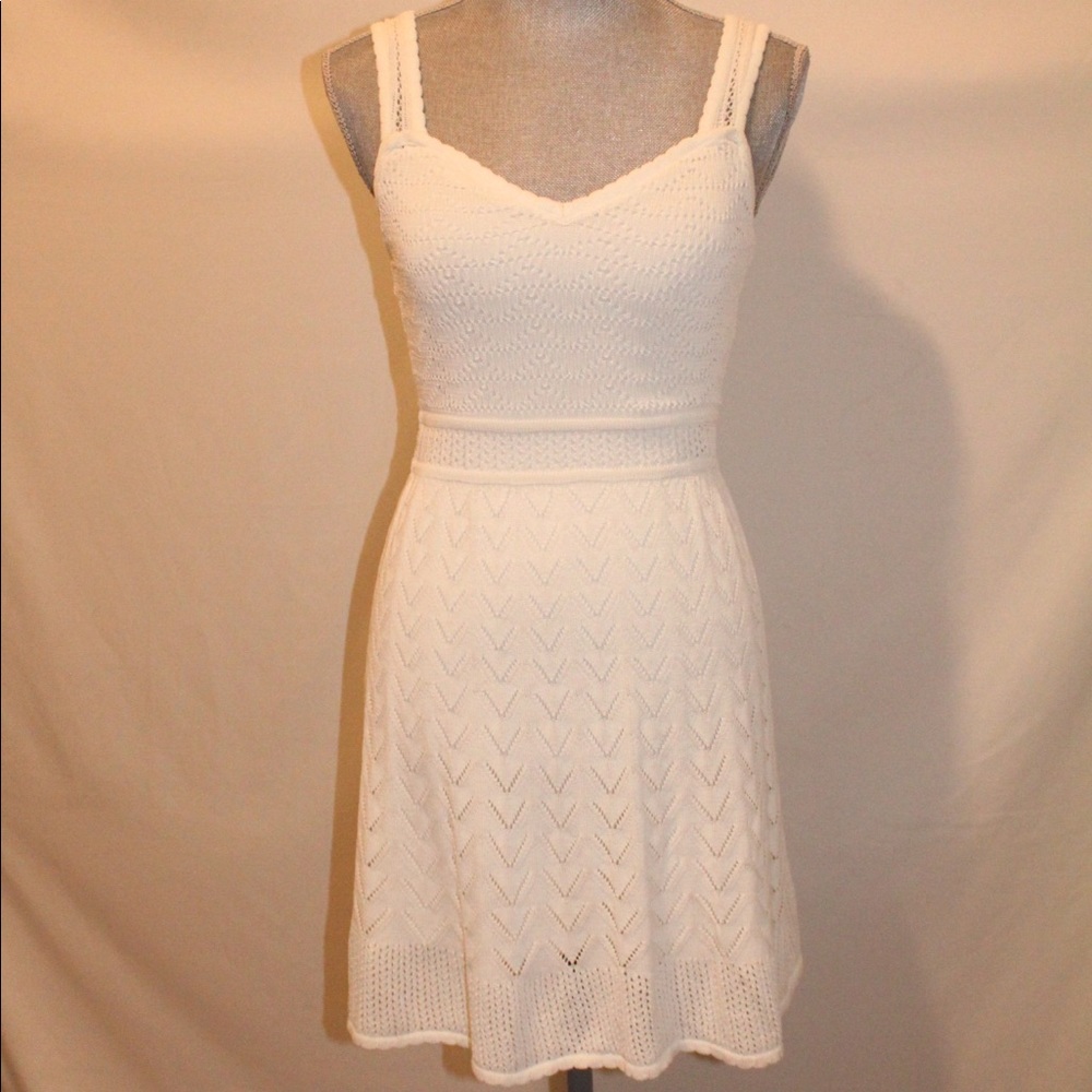 Guess dress— Crochet Bordeaux